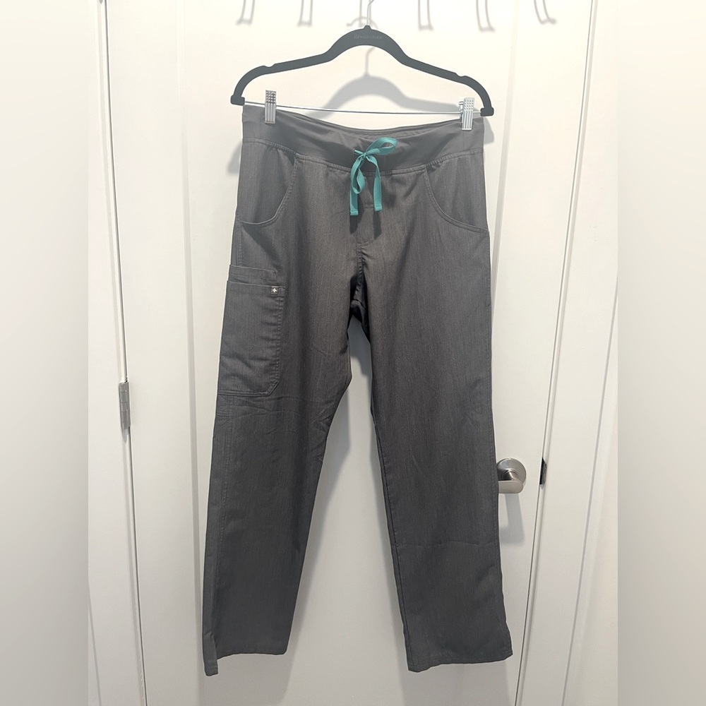 FIGS Kade Cargo Scrub Pants